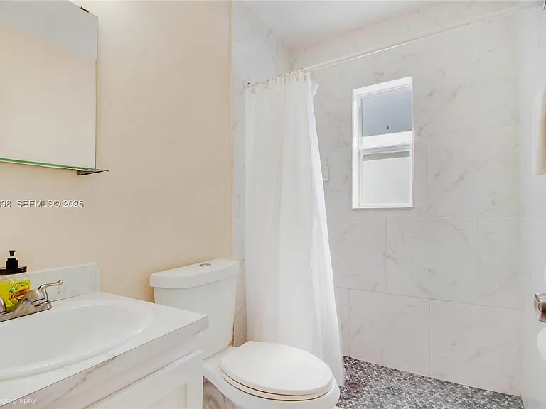 518 SW 7th Ave #520 — Photo 10