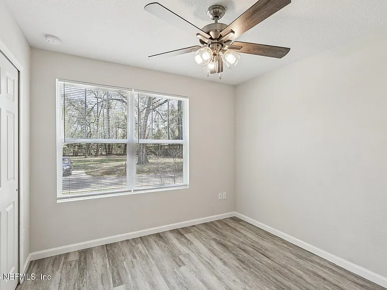 5453 Wabash Blvd — Photo 14