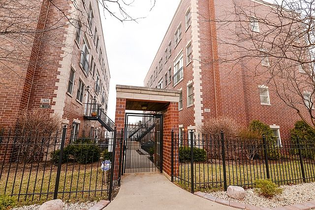 1st image of 1820 W Norwood St APT E