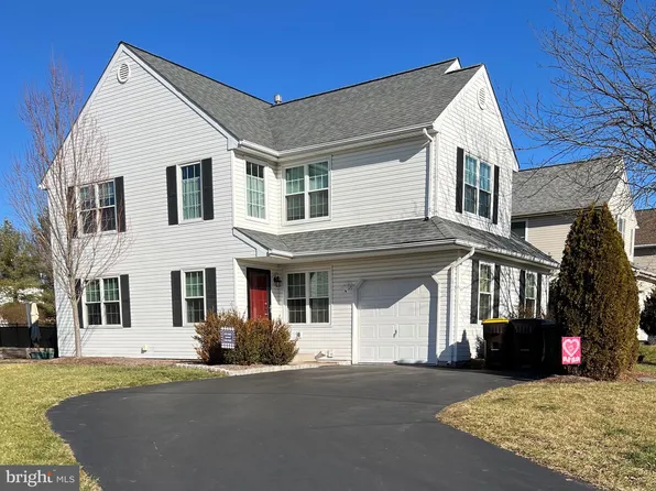 310 Park Ave, Harleysville, PA 19438