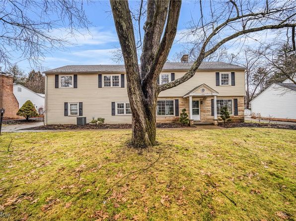 444 Hampshire Rd, Akron, OH 44313