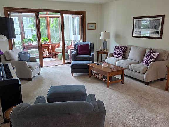 5th image of 317 6th Ave SW APT 209
