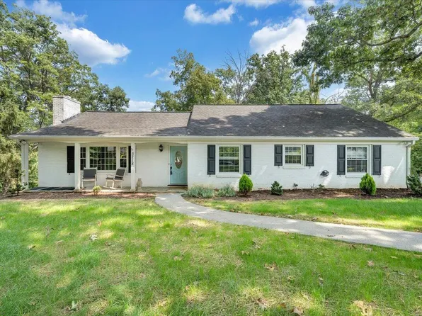 3718 Bosworth Dr SW, Roanoke, VA 24014