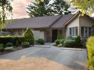 202 Timber Dr, Asheville, NC 28804