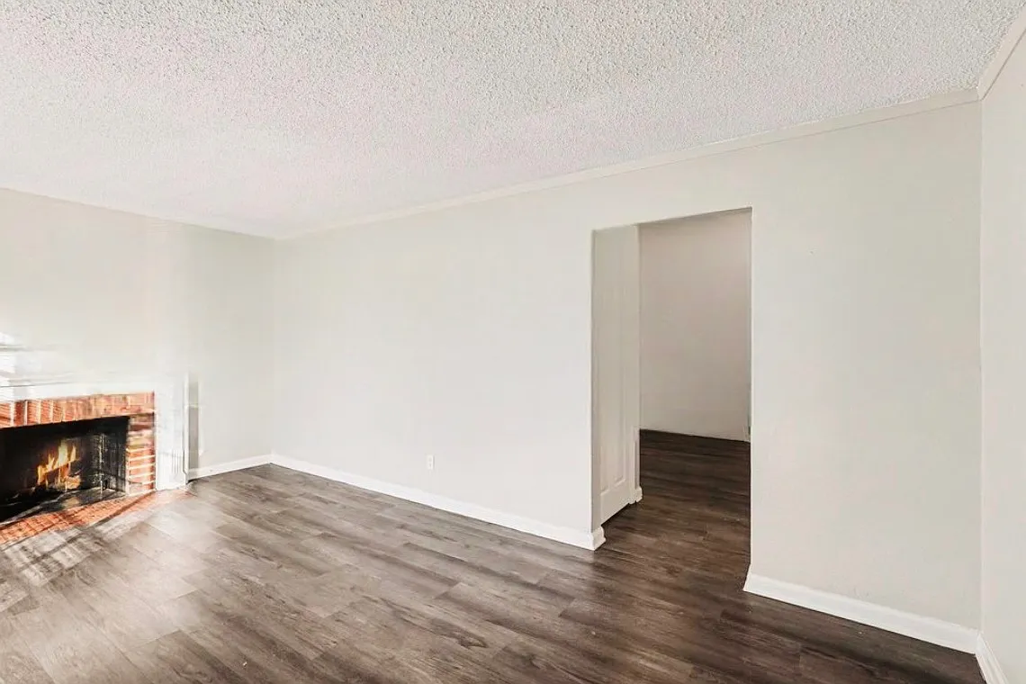 3 bed, 1744 sqft, $1,314 — Photo 2