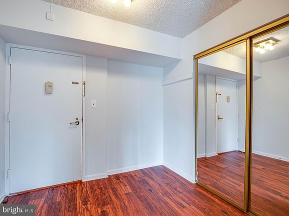 3rd image of 3800 Powell Ln APT 719