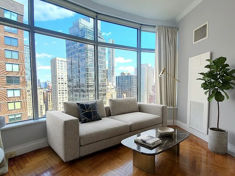 250 E 54th St #23C — Photo 6