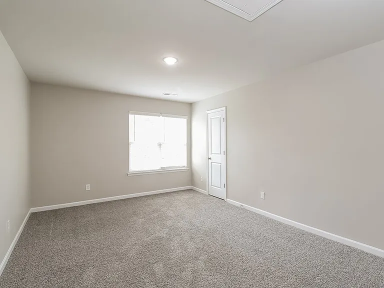 1017 Helms Rd — Photo 13