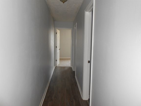 5th image of 215 1/2 N Sale St