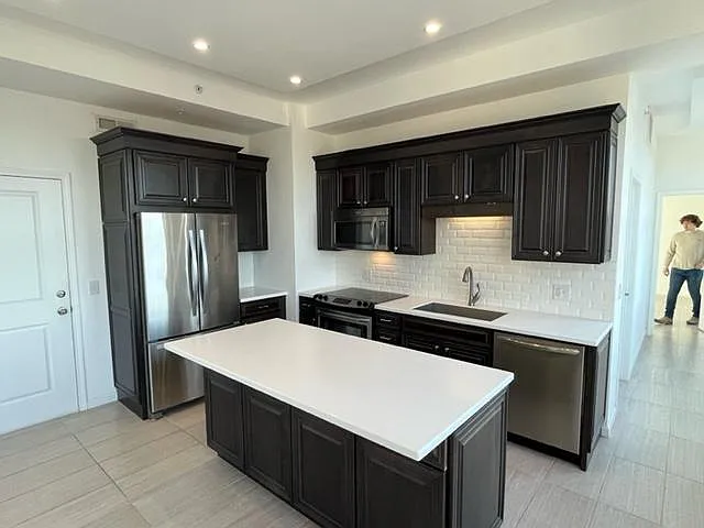 910 4th Ave #1201 — Photo 1