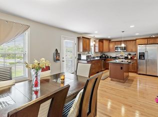 1116 Hope St #2, Bristol, RI 02809