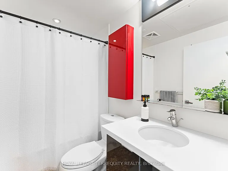 21 Widmer St #4203 — Photo 13