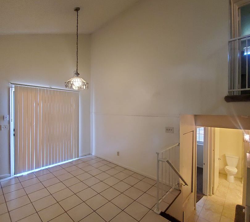 1st image of 921 W University Dr Unit 1209