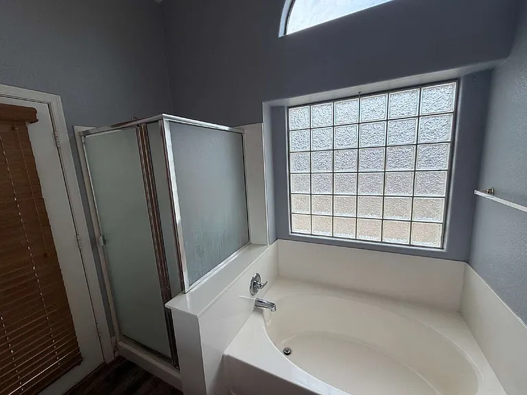 135 W Holstein Trl — Photo 17