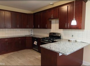 2323 W Taylor St #2, Chicago, IL 60612