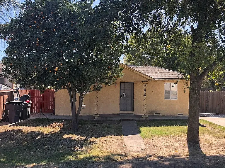 1870 W Washington St — Photo 1