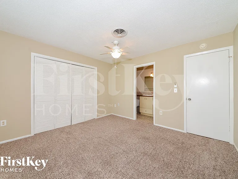 1075 Queen Rd — Photo 7