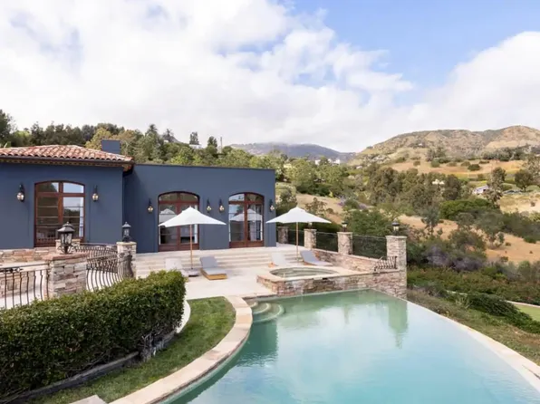 22516 Carbon Mesa Rd, Malibu, CA 90265