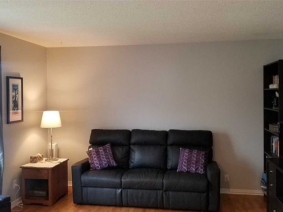 2nd image of 1337 Tudor Cres