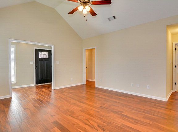 5th image of 1081 Grove Landing Ln