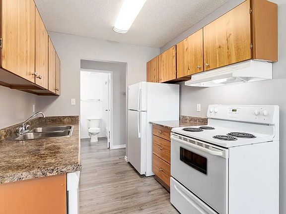 3rd image of 64 Corbitt Way SE #1206985