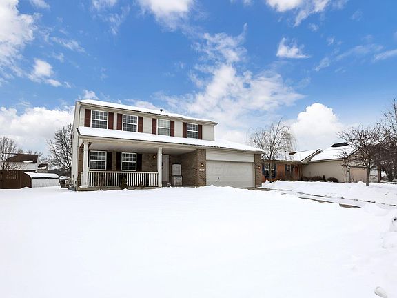 5th image of 876 Greenwood Ln
