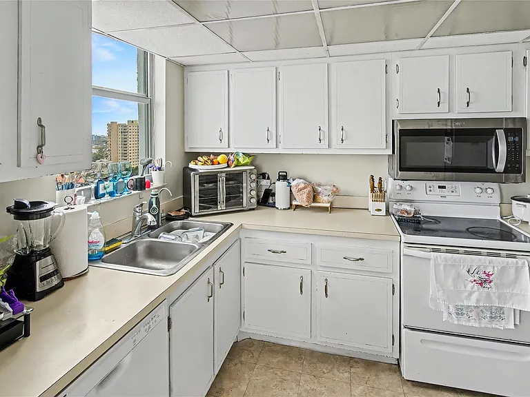 1010 S Ocean Blvd #1601 — Photo 17