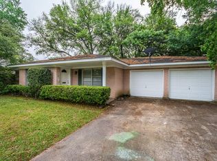 1513 W Lang St, Alvin, TX 77511