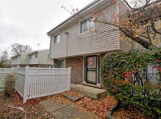 811 Pin Oak Ln, University Park, IL 60484