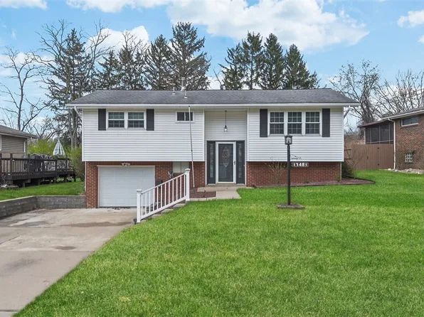 13481 Saint Clair Dr, Irwin, PA 15642