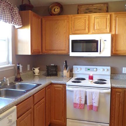 3rd image of 4613 Daisy Mae Ln