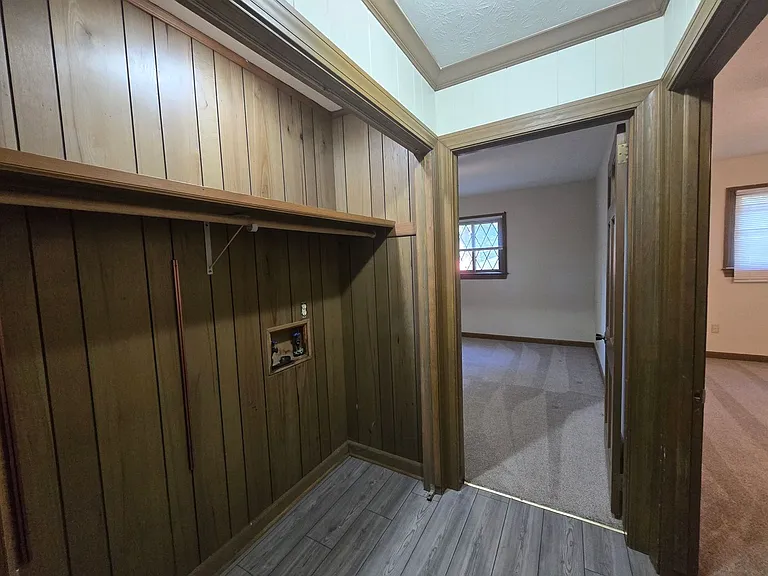 1194 Ingram Dr — Photo 14