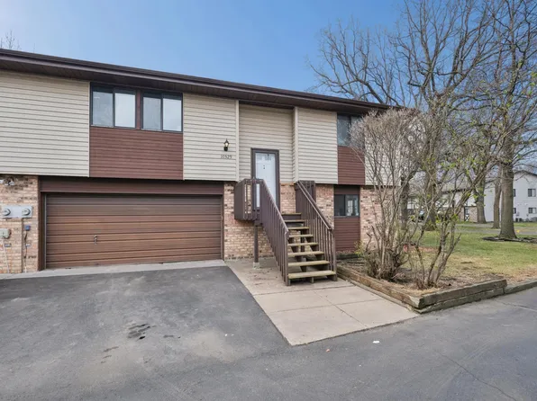10529 Grouse Cir NW, Coon Rapids, MN 55433