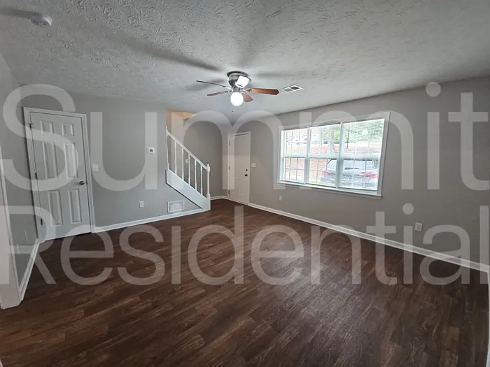 2651 Parkside Way — Photo 3