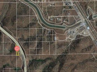 Vic Desert Springs Ave, Palmdale, CA 93551