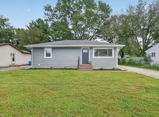 740 Hall Ave, Waterloo, IA 50703
