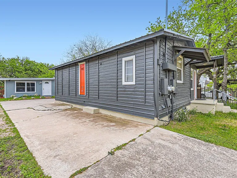 1315 E M Franklin Ave #A — Photo 22