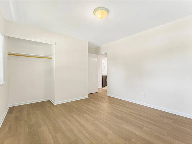 6371 Westbury Rd — Photo 17