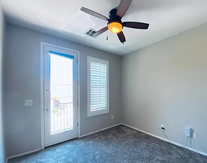 1613 W Lacewood Pl — Photo 4