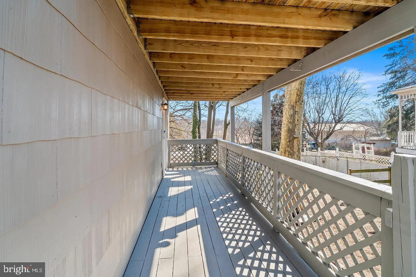 2 bed, 1.0 bath, 2086 sqft, $1,800 — Photo 2