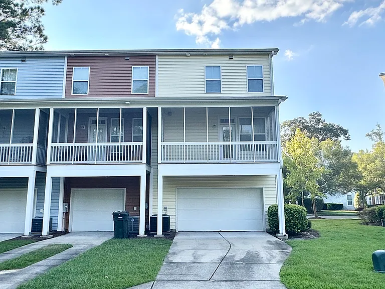 1592 Bluewater Way — Photo 34