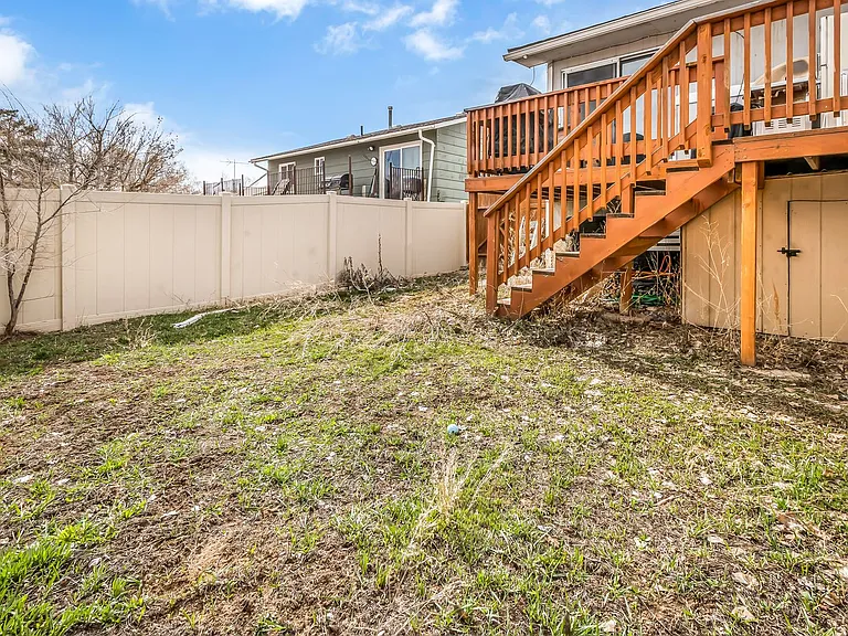 252 E Rangely Ave — Photo 19