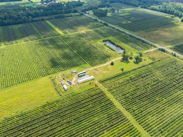 71848 County Road 376, Covert, MI 49043