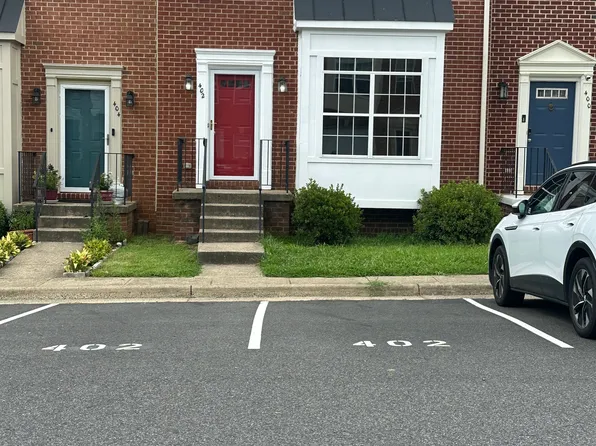 402 Dundee Pl, Fredericksburg, VA 22405