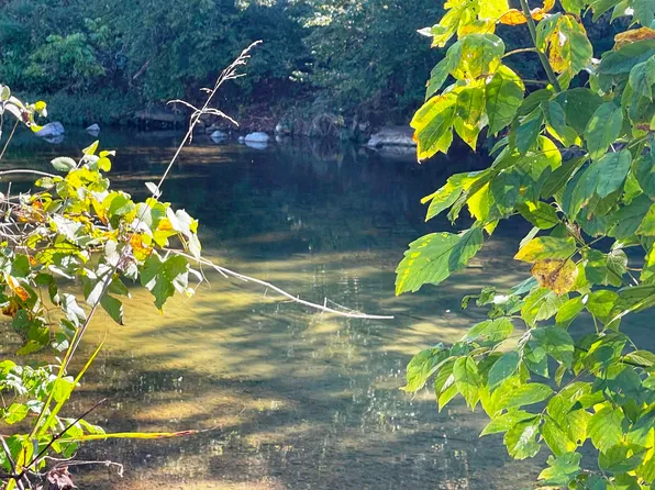 Big Creek Rd, Hardy, AR 72542