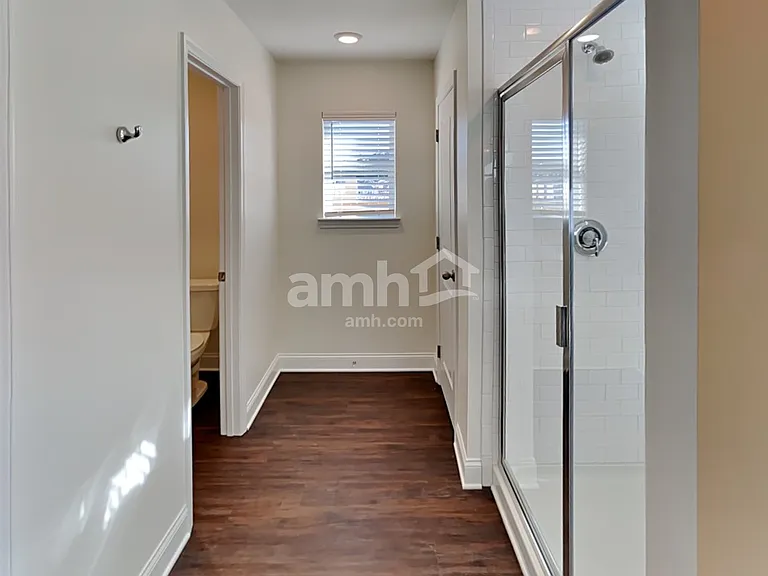 2072 Windsor Park Ave — Photo 18