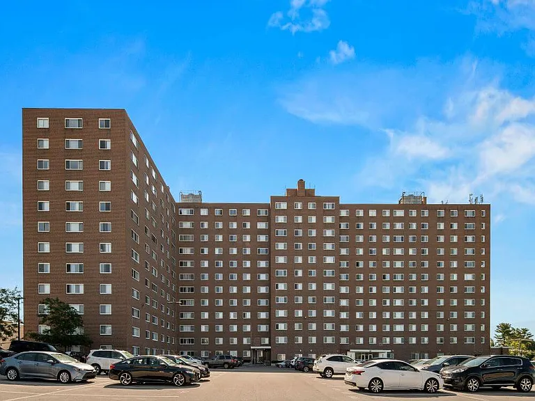 100-york-exteriors-12