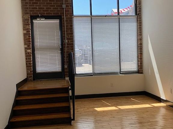 5th image of 205 E Broad St APT 102