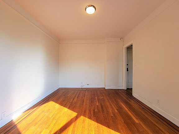 5th image of 25-23 31st Ave #D43