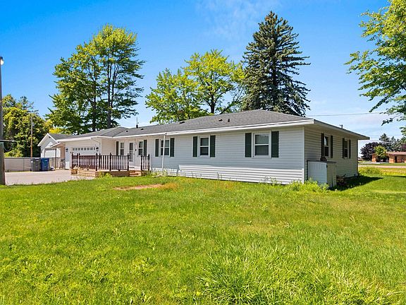 5th image of W5184 Shady Ln